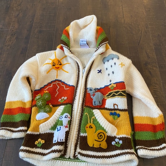 Hand knit  sweater - Picture 11 of 11